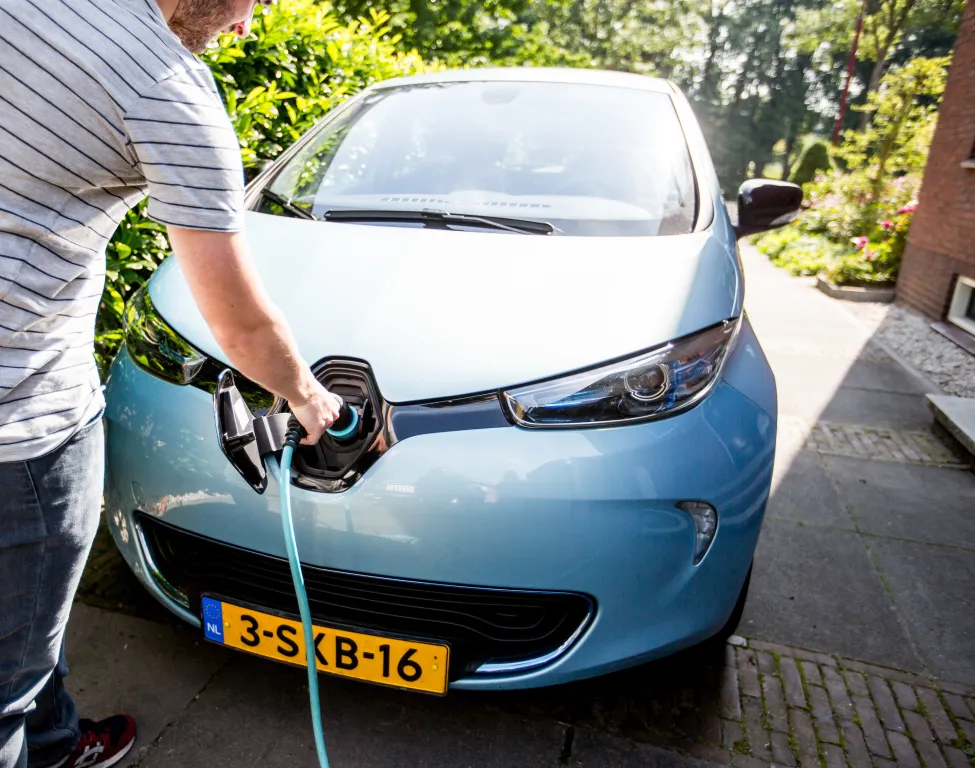 elektrische auto opladen