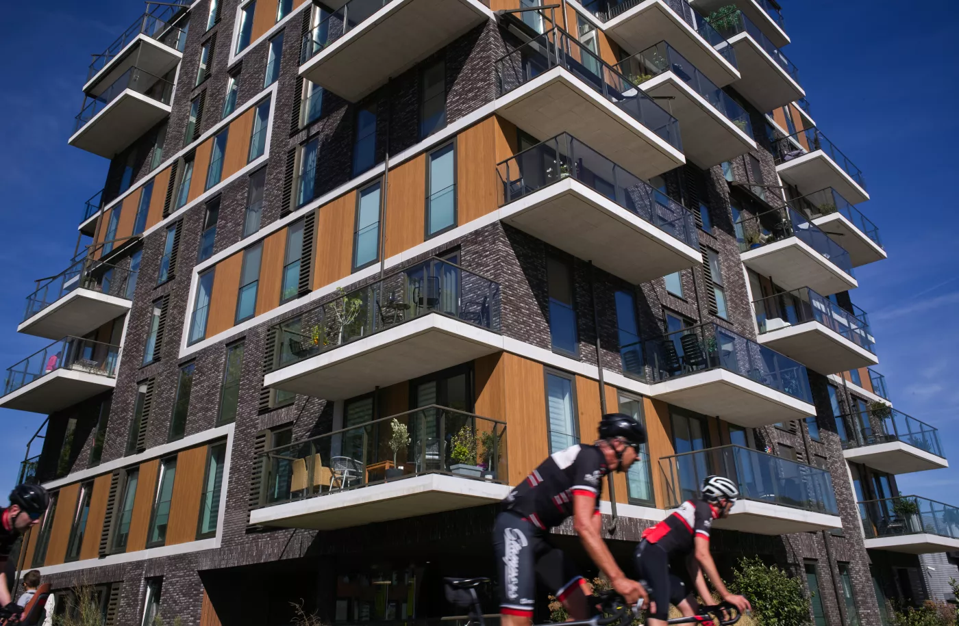 Gemeenten helpen VvE's met verduurzamen